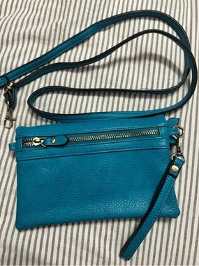 Teal Crossbody Wristlet Bag - Women's Shoulder Bag